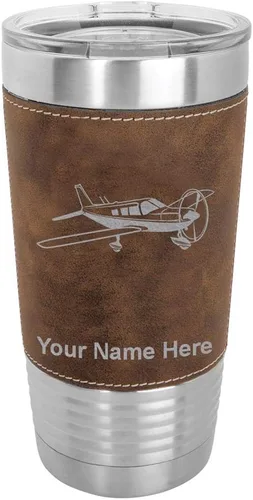 Miniatura 10 de LaserGram Vaso aislado al vacío de 20 onzas, avión de ala baja, grabado personalizado incluido (piel sintética, estilo béisbol)