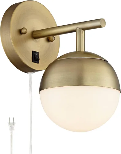 360 Lighting Luna - Lámpara de pared moderna de mediados de siglo para interiores, lámpara enchufable de latón antiguo, pantalla de globo de vidrio