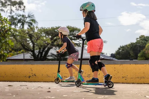 Miniatura 8 de ROOT INDUSTRIES - Scooter Pro Tipo R Complete Pro Scooter - Pro Scooters - Pro Scooters for para adultos/ Pro Scooters para niños - Cubierta