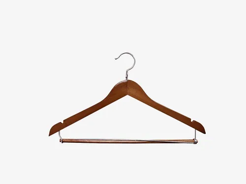 Proman Products KSC9041 Kascade - Perchas de madera, paquete de 50 unidades, diseño único de anillo, para pantalones que ahorran espacio, con barra