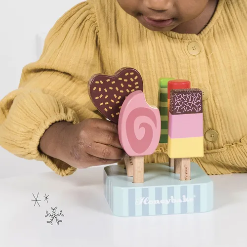 Miniatura 6 de Le Toy Van Honeybake Collection - Juego de paletas de hielo, juguetes de madera de primera calidad para niños a partir de 3 años (TV284)