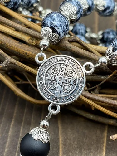Miniatura 7 de Nazareth Store Rosario de cristal negro de San Benito cuentas de ágata collar de medalla de protección contra el mal y crucifijo de oración Rosarios