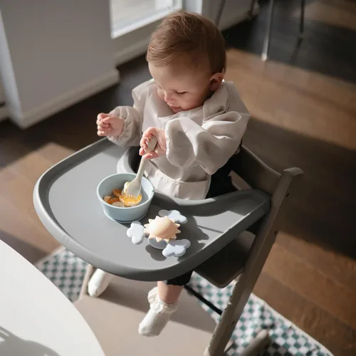 Miniatura 5 de mushie Juguete giratorio de succión Sunshine Juguetes sensoriales para niños pequeños para baño y juego