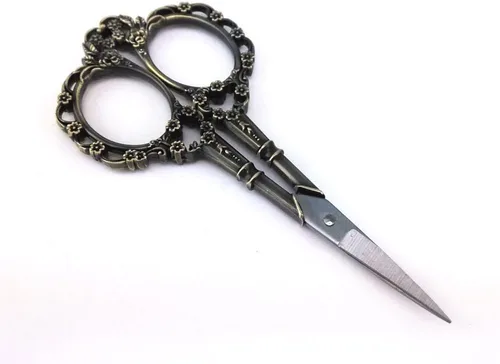 Miniatura 3 de Yueton Tijeras de bordado de costura de flor de ciruelo estilo europeo vintage (bronce)