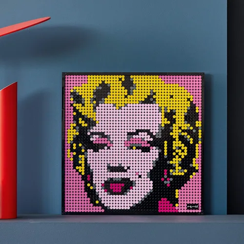 Miniatura 7 de LEGO Art Andy Warhol's Marilyn Monroe 31197 Kit de construcción coleccionable para adultos; un excelente regalo para adultos para hacer