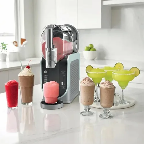 Miniatura 2 de SLUSHi con tecnología RapidChill, fabricante profesional de bebidas congeladas con jarra de 96 onzas, 5 programas Auto-iQ y boquilla