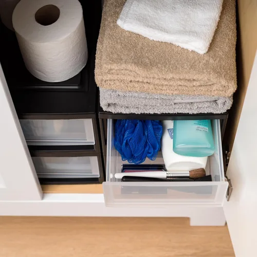 Miniatura 9 de IRIS USA - Paquete de 4 cajones de almacenamiento apilables, 6 cuartos de galón, plástico transparente para usar en fregadero, cocina, despensa