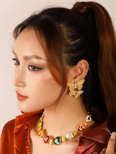 Miniatura 4 de OJERRY Aretes de corazón de mariposa chapados en oro para mujeres, accesorios de regalo para niñas adolescentes, cosas de moda