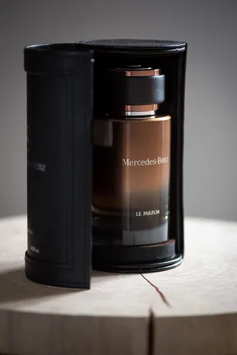 Miniatura 8 de Mercedes Benz - Le Parfum - Fragancia irresistible para hombre - Aroma a madera y cuero - Para personalidades dinámicas y líderes - Pimienta rosa