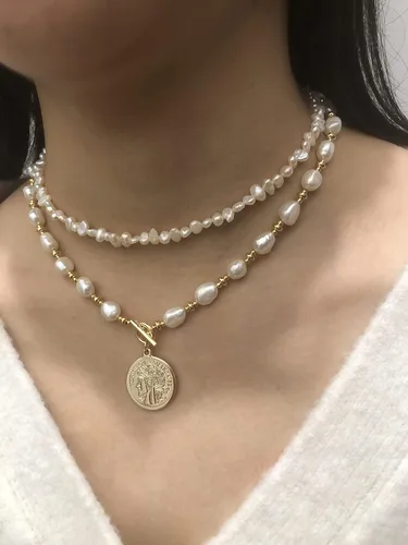 Miniatura 7 de Y2K - Gargantilla de perlas cultivadas barrocas seleccionadas a mano, chapadas en oro de 18 quilates, cadena de bolas, dije de moneda, joyería