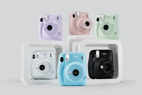 Miniatura 8 de Fujifilm Cámara de película instantánea Instax Mini 11 con exposición automática y flash, lente Fujinon de 2.362 in con espejo selfie, visor óptico