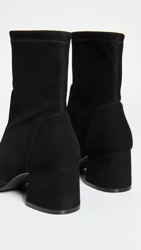 Miniatura 3 de Stuart Weitzman Elegante botín de 60 calcetines
