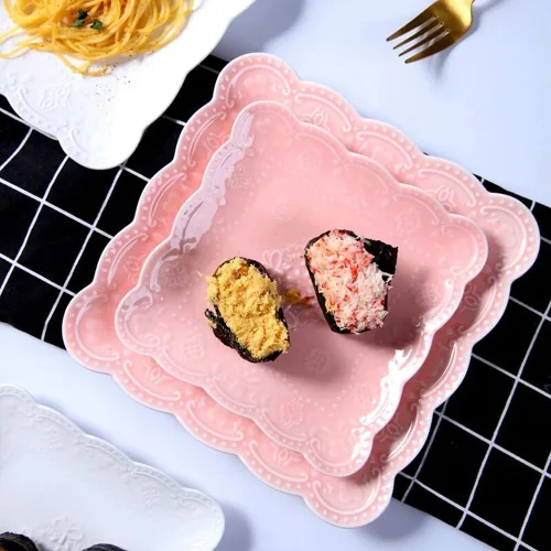Miniatura 4 de Eplze YBK Tech - Elegante plato cuadrado de encaje en relieve, plato de postre de porcelana de hueso para desayuno o té de la tarde