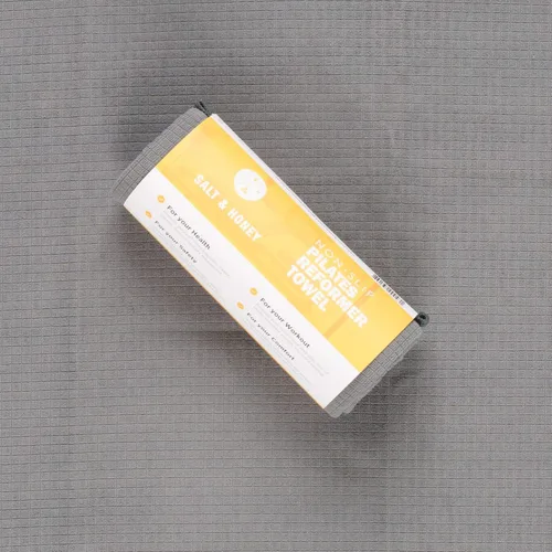 Miniatura 6 de Toalla antideslizante para la esterilla de pilates Salt & Honey Negro
