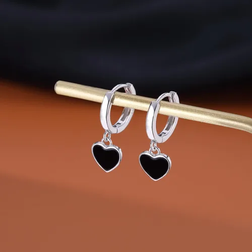 Miniatura 4 de SLUYNZ Aretes de aro de plata de ley con corazón negro para mujeres, adolescentes y niñas, aretes de aro con forma de corazón