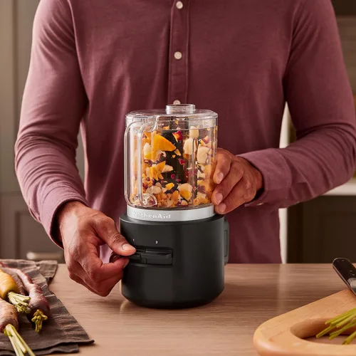 Miniatura 4 de KitchenAid Go™ - Picadora de alimentos inalámbrica - batería vendida por separado, KFCR500, Negro mate