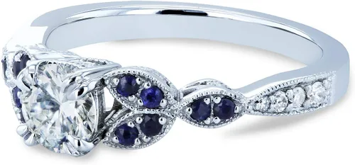 Miniatura 5 de Kobelli Anillo de compromiso frondoso de moissanita redonda con detalles de zafiro azul 5/8 CTW Oro blanco de 14 k (GH/VS, GH/I)