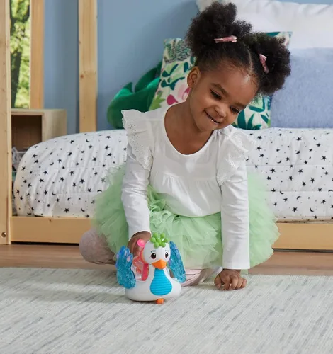 Miniatura 8 de Playskool Glo Friends - Hugbug & Harmony Pop, Push & Roll! - Vehículo cisne - Insecto brillante - Juguete SEL - A partir de 2 años