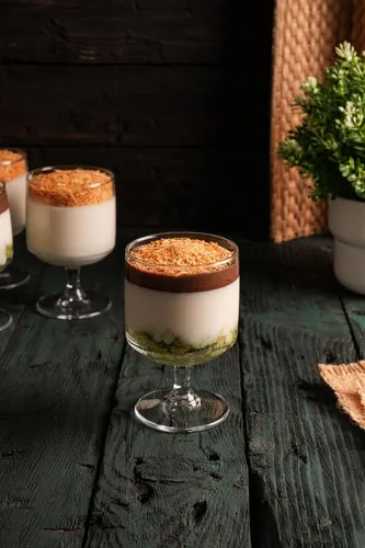 Miniatura 8 de GOURMO Kadayif al horno triturado 200g (7.1 oz), Masa de fillo triturada Kataifi asada para relleno de chocolate Dubai, Kunafa, Knafeh