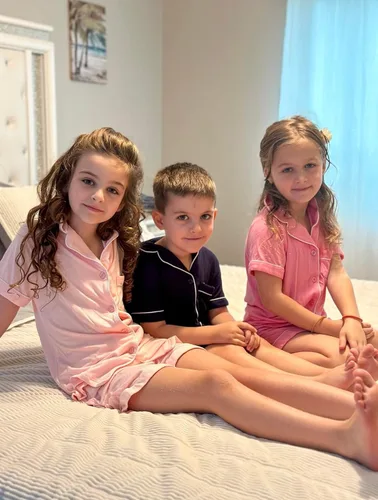 Miniatura 5 de luxilooks Conjunto de pijama de manga corta para niños y niñas de 2 piezas, ropa de dormir suave con botones, ropa de dormir de verano