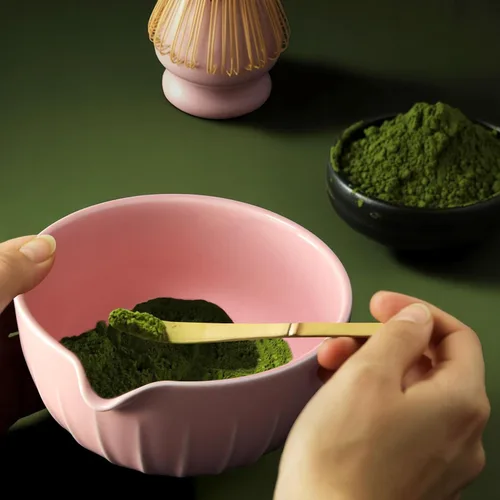 Miniatura 5 de Juego de 7 batidores de matcha – Juego de cerámica con cuenco, batidor, soporte, cuchara de bambú, reposo, tamiz y toalla de té, elegante kit