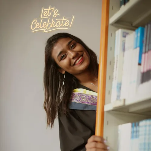 Miniatura 4 de Ineonlife señal de neón "Celebremos" con luces LED de letras en blanco cálido para decoración de pared del dormitorio, palabras alimentadas por USB