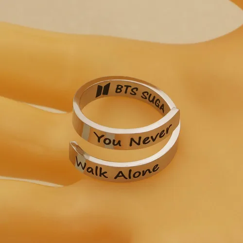 Miniatura 4 de SELOPU Bangtan - Anillo de regalo para niños Kpop Bangtan con la frase You Never Walk Alone Love YourselfJ-HopeJIMINJINJKRMSUGAV Bangtan Boys Lover