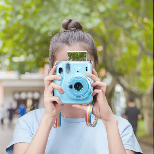 Miniatura 7 de Fintie Funda protectora transparente para cámara Fujifilm Instax Mini 11 de película instantánea - Carcasa rígida de cristal con correa de hombro