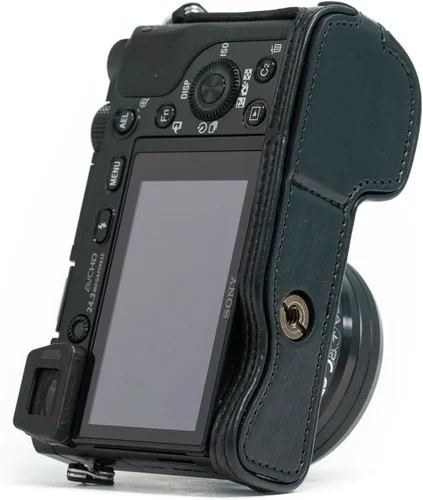 Miniatura 3 de MegaGear Ever Ready - Funda de piel para cámara compatible con Sony Alpha A6300, A6000
