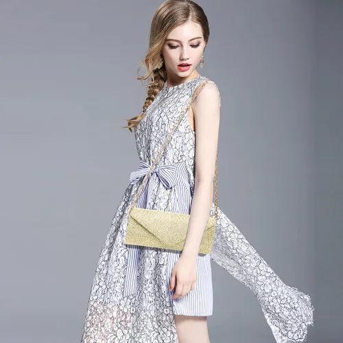 Miniatura 2 de Bolsos de mano para mujer, Bolso de sobre de noche con cadena desmontable, elegancia brillante Dorado