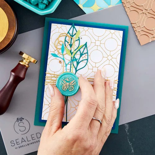 Miniatura 5 de Sealed by Spellbinders - Paquete de 5 sellos de cera y asas - Forever Rose, Mystic Butterfly, Mandala, Love You Heart, círculo sólido de 1 pulgada