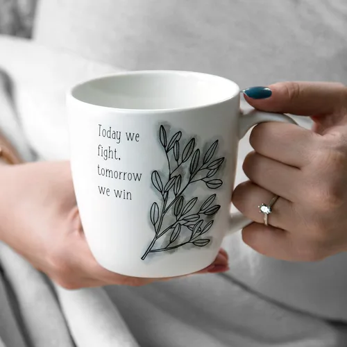 Miniatura 7 de Today We Fight, Tomorrow We Win - Juego de taza de café de 17 onzas y tapa de posavasos