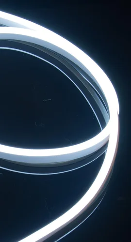 Miniatura 2 de CBconcept Tira de iluminación flexible LED neón de 120 voltios con certificación ETL, 20 pies, color blanco puro, resistente al agua, accesorios
