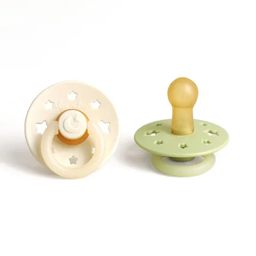 Miniatura 7 de Itzy Ritzy Chupetes de goma natural (juego de 2) – Chupetes para bebé con pezón en forma de cereza y agujeros de aire grandes para mayor seguridad
