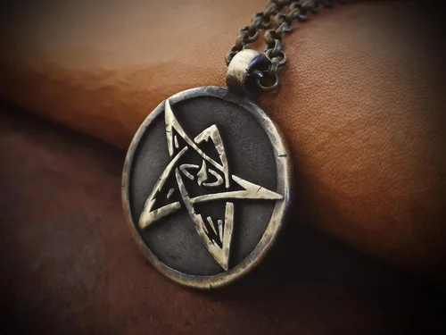 Miniatura 3 de Baldur Jewelry - Collar con colgante de pulpo de Lovecraft Cthulhu en plata de ley 925, símbolo amarillo, hecho a mano, amuleto de Necronomicum