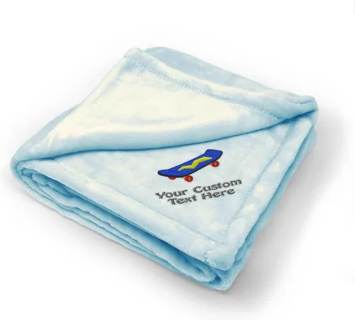 Ropa de cama de bebé bordada personalizada para niños y niñas, monopatín de juguete de poliéster suave de felpa que recibe Swaddle azul Nombre de