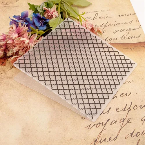 Miniatura 5 de Arbuya Carpeta de plástico en relieve (5.9 x 5.9 pulgadas, patrón de diamante) para manualidades de papel, impresiones texturizadas de plástico