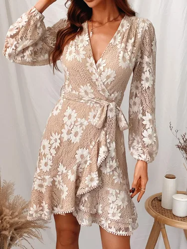 Miniatura 5 de CUPSHE Vestido de invierno con mangas de burbujas con borlas y cinturón para mujer