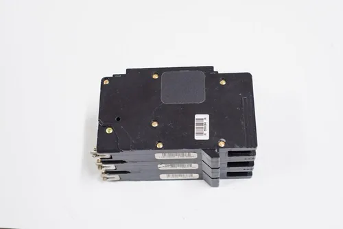Miniatura 4 de SCHNEIDER ELECTRIC Disyuntor miniatura 480Y/277-VOLT 40-AMP EGB34040 480Y/277V 40A