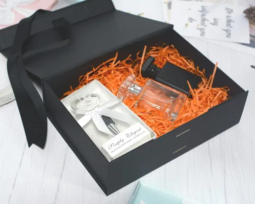 Miniatura 4 de RUIFYRAY Caja de regalo magnética de lujo negra con tapa, cintas y bolsa de regalo, tamaño mediano, 9.4 x 7 x 3 pulgadas, ideal para Navidad, Año