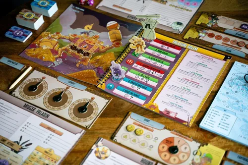 Miniatura 3 de Plaid Hat Games Freelancers Juego de mesa - Sumérgete en una economía post-apocalíptica de conciertos Juego de aventura narrativa, juego de rol