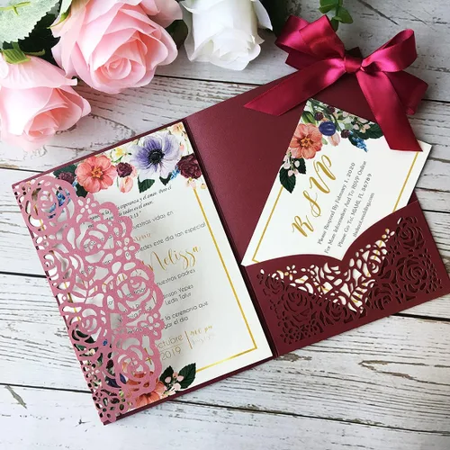 Miniatura 15 de Kit de invitaciones de boda de 5.1 x 7.1 pulgadas, 20 piezas de purpurina plateada en blanco cortado con láser con sobres y bolsillo hueco de rosa