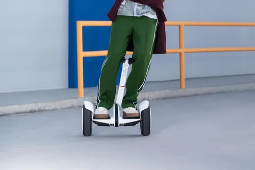 Miniatura 5 de Segway Ninebot S2 - Patinete eléctrico de autoequilibrio, velocidad máxima de 11.2 mph, rango de 21.7 millas con altura ajustable, aeropatineta