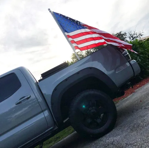 Miniatura 6 de iJDMTOY Kit de soporte de bandera de montaje lateral para carril de caja de camión, compatible con Toyota Tundra Tacoma, también otros camiones