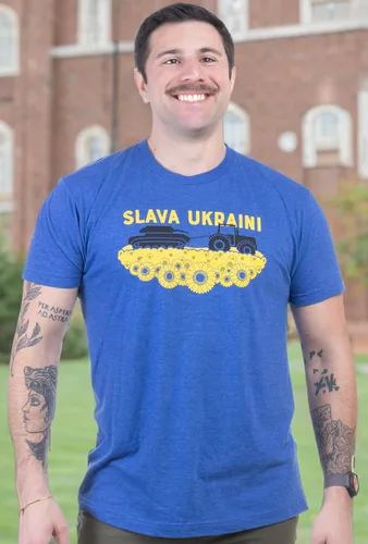 Miniatura 12 de Ukraine Pride Camiseta unisex con escudo de armas ucraniano estilo vintage