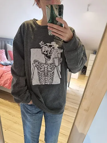 Miniatura 6 de Meladyan - Sudadera de forro polar con estampado de calavera de Halloween de gran tamaño, cuello redondo, manga larga, hombros caídos