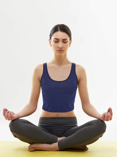 Miniatura 7 de Geyoga Juego de 6 camisetas básicas cortas sin mangas con espalda cruzada para mujer para entrenar, hacer yoga, correr
