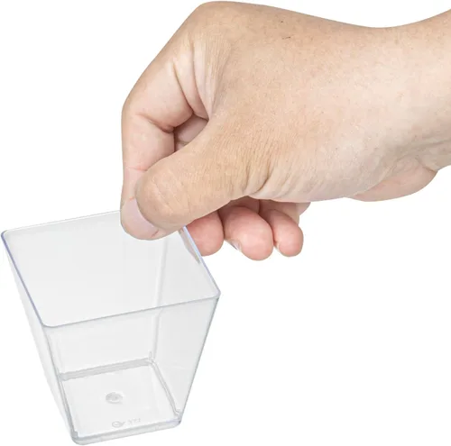 Miniatura 7 de Restaurantware - Tazas Kova de 5 onzas, 100 tazas cuadradas medianas para aperitivo: duradero, desechable, taza de parfait de plástico transparente