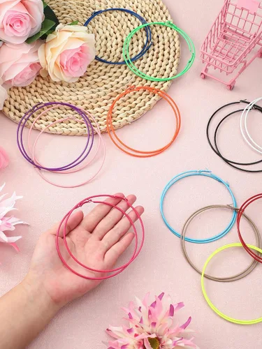 Miniatura 3 de 12 pares de aretes de neón de los años 80 para mujer, aretes de aro retro coloridos para atuendo de los años 80, accesorios de fiesta brillantes