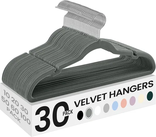 Miniatura 25 de SONGMICS Paquete de 30 perchas de terciopelo antideslizantes con muescas para el hombro, barra para pantalones, gancho giratorio de 360°, ahorro